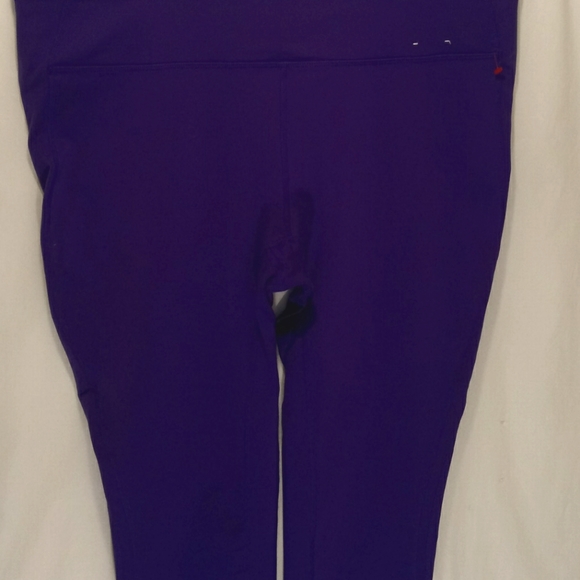 GAP Pants - GAP FIT CAPRI LEGGINGS